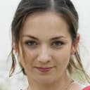 Lauren - Senior Editor